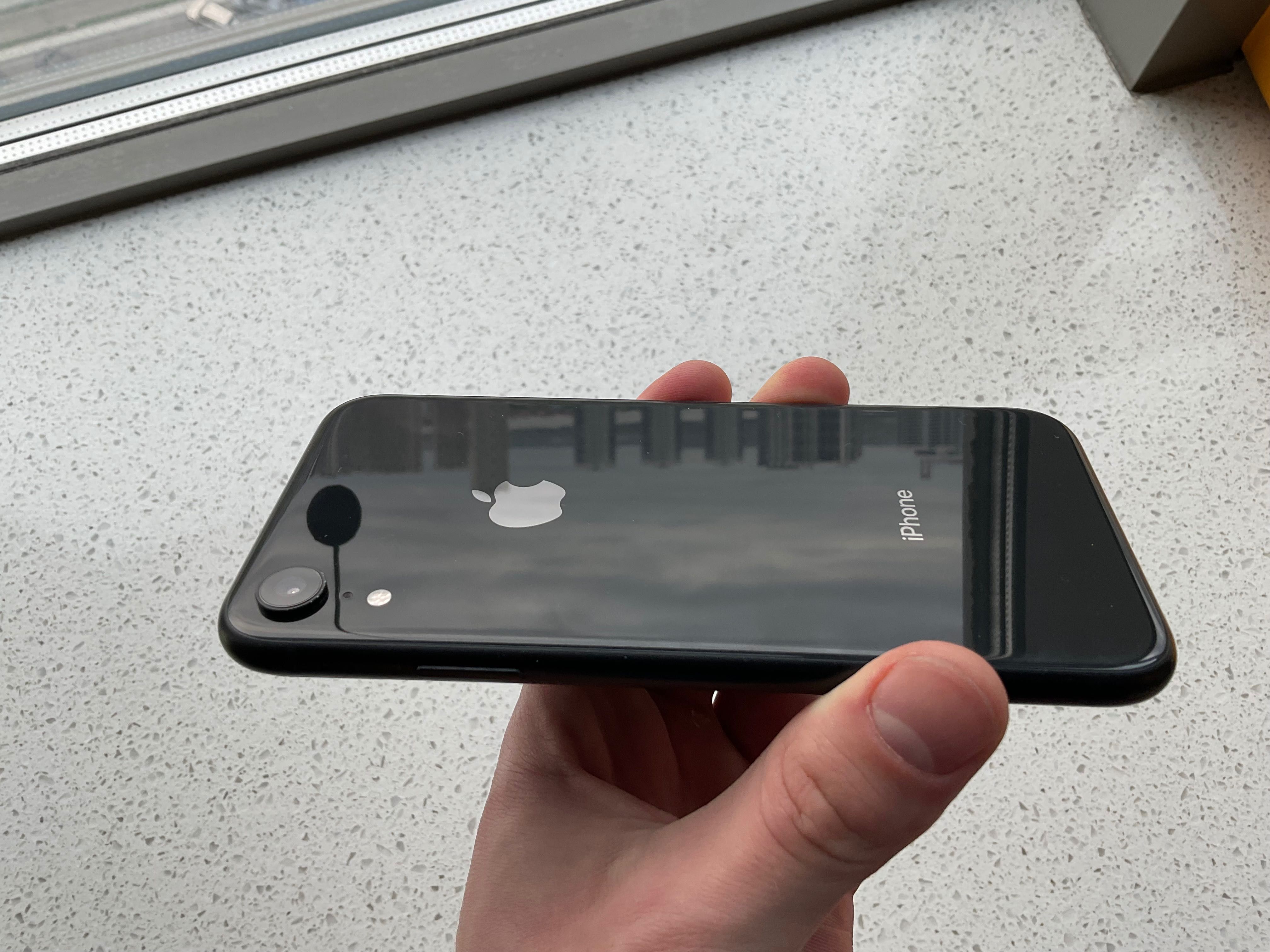 iPhone xr 64gb black