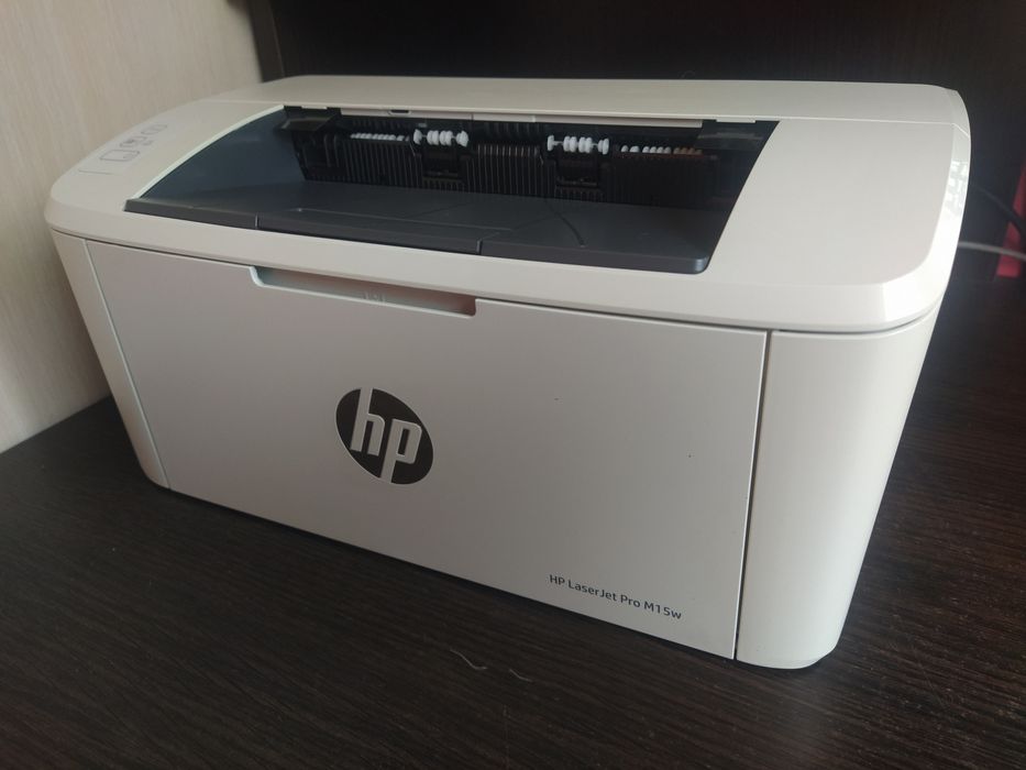 Практично Новий.HP Lazer jet Pro M15w з wi-fi