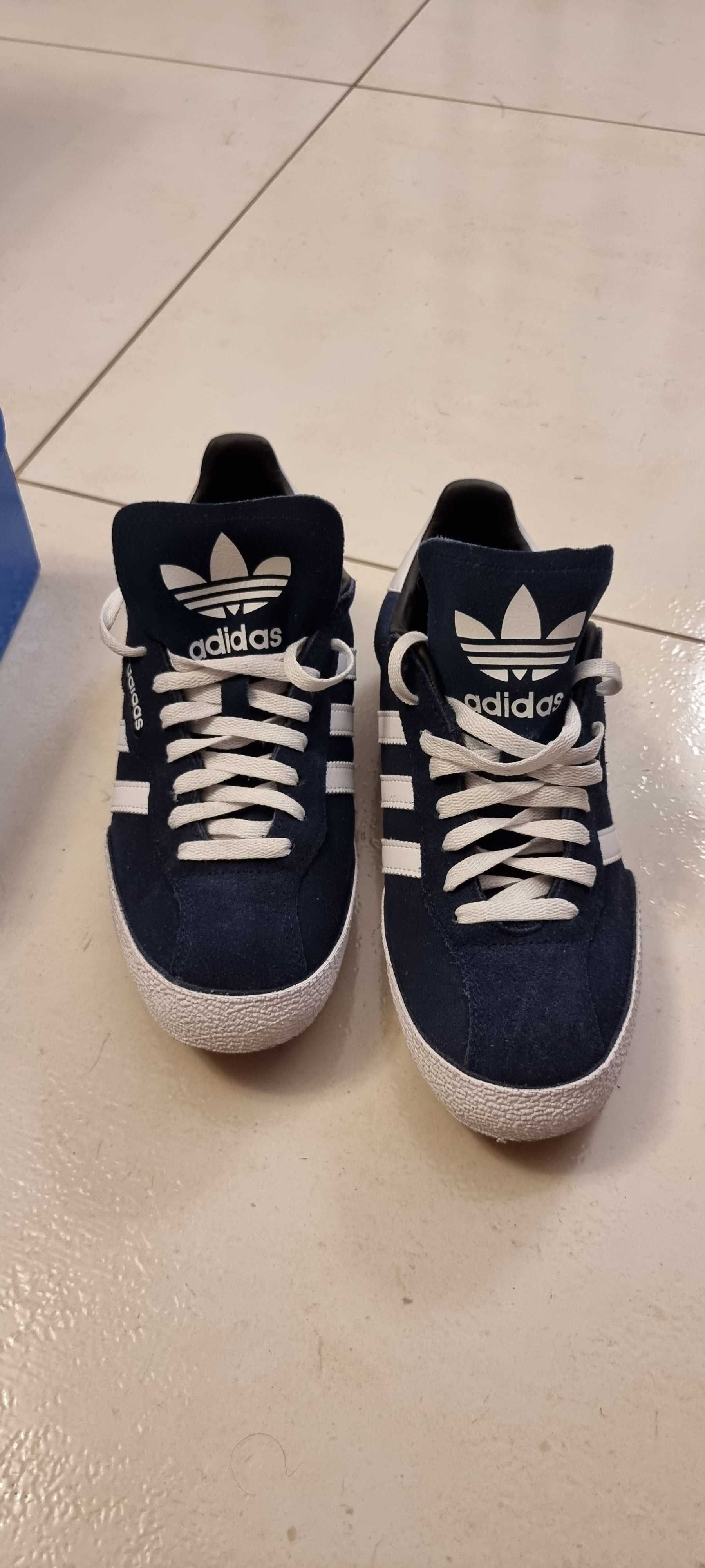 Sneakersy  Adidas   Rozmiar   42- 43