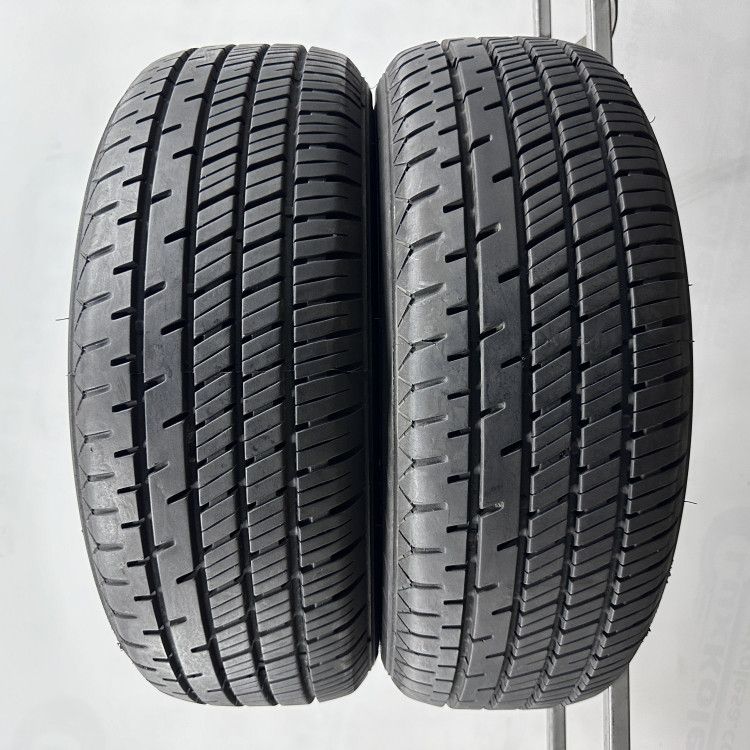 2шт бу літо цешка 205/65/R15C 8мм Hankook Radial RA 14