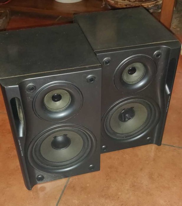 Colunas de Som Tannoy, Sony, Akai, JVC