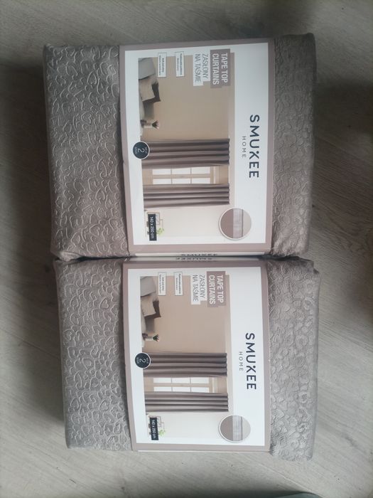 4 zasłony na taśmie z tunelem Smukee kolor ciemnobeżowy 4x zasłona