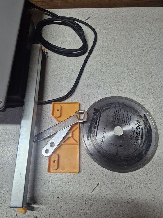 Titan Przecinarka do Glazury 450W F64