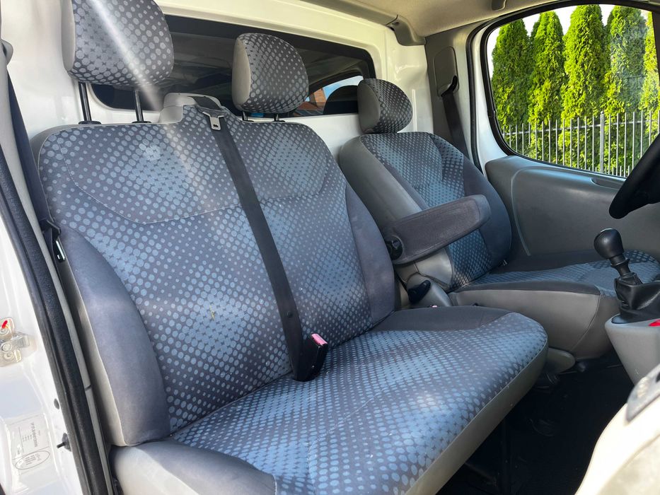 Renault Trafic / 2.0 Diesel / Long / Niski Przebieg