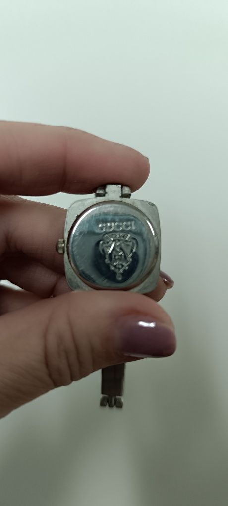 Relógio Gucci modelo vintage usado