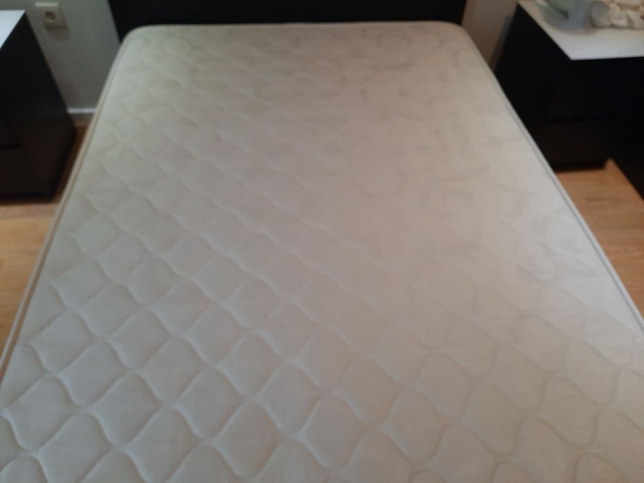 Colchão de casal  160 x2000m como novo