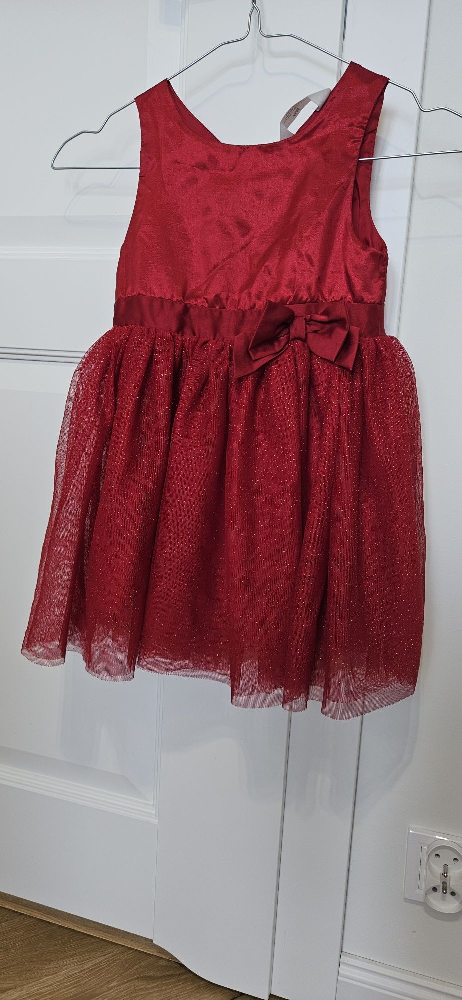 Elegancka czerwona sukienka tiul H&M  wesele