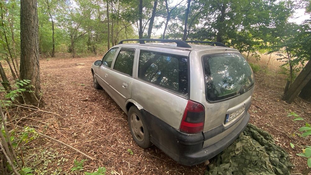 Продам Opel vectra B 1.8