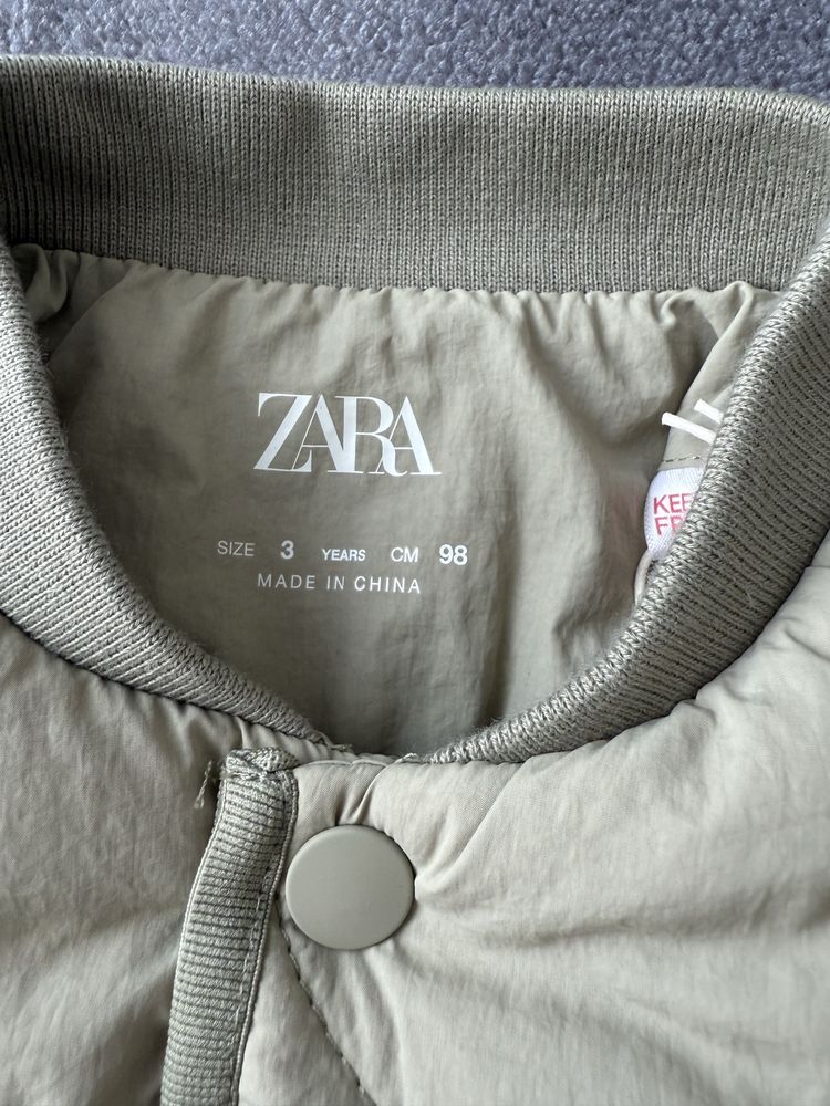 Куртки Zara, Reserved, 98, 104, костюми Reserved