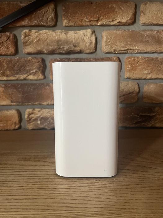 Продам Apple AirPort Extreme Wi-Fi роутер останнє покоління 2016 року