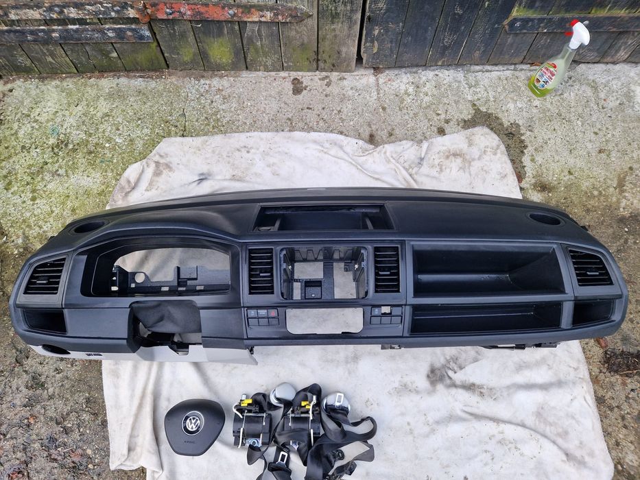 Kokpit deska rozdzielcza vw t6