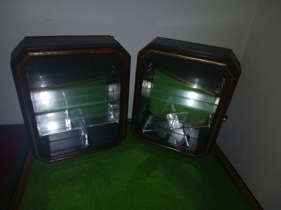 Expositor para minitura  por 9 € cada