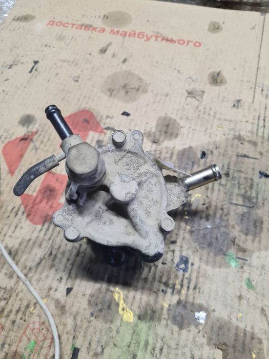 Вакумний насос Toyota Coralla Verso Avensis T25 RAV 4 2.0  2930027020