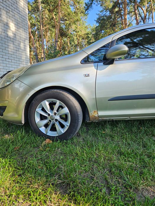 Продаєтся Opel Corsa 1.2