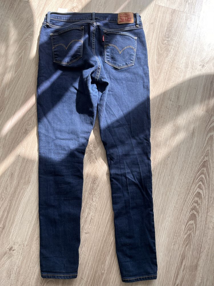 Spodnie Levis rozm 42-44