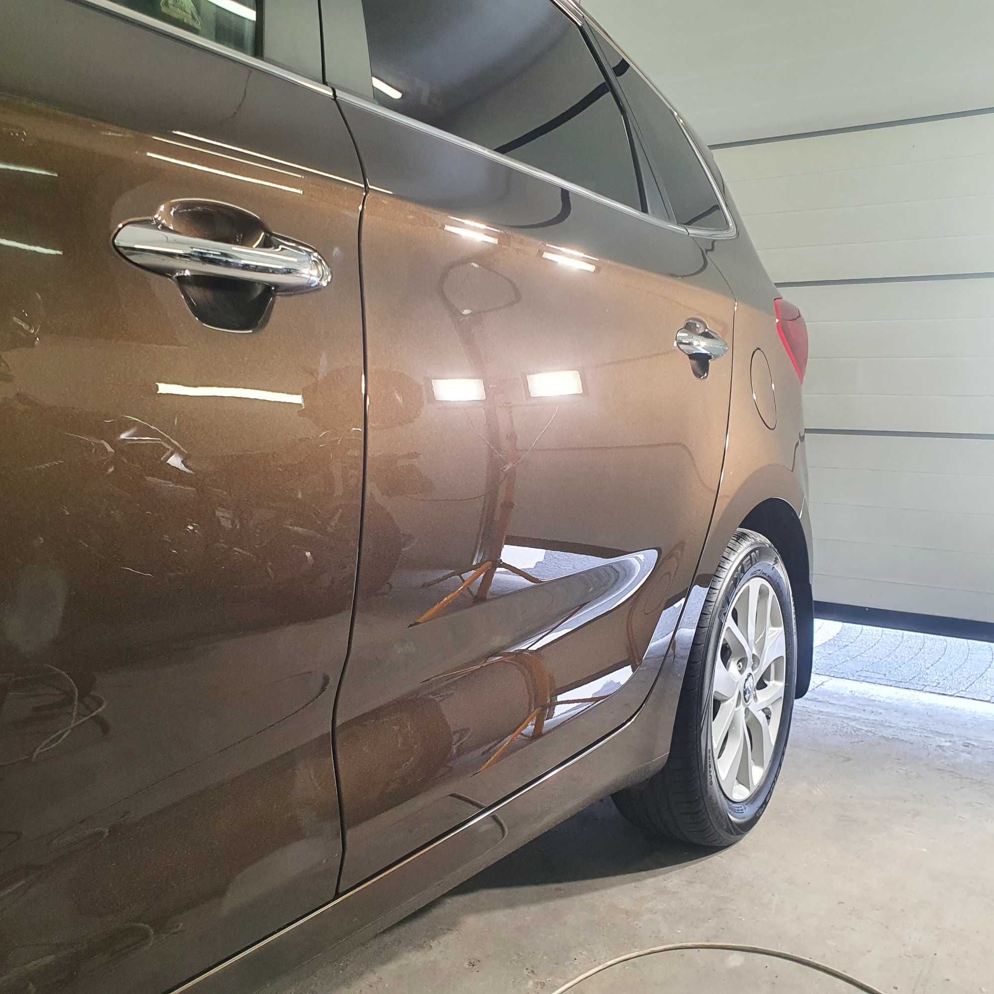 Usuwanie wgnieceń,gradobicia,wgnieceń parkingowych  PDR /Detailing/B