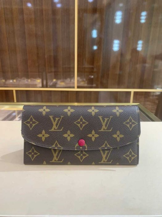 Portfel damski Louis Vuitton Emilie Monogram Róża czerwona przycisk