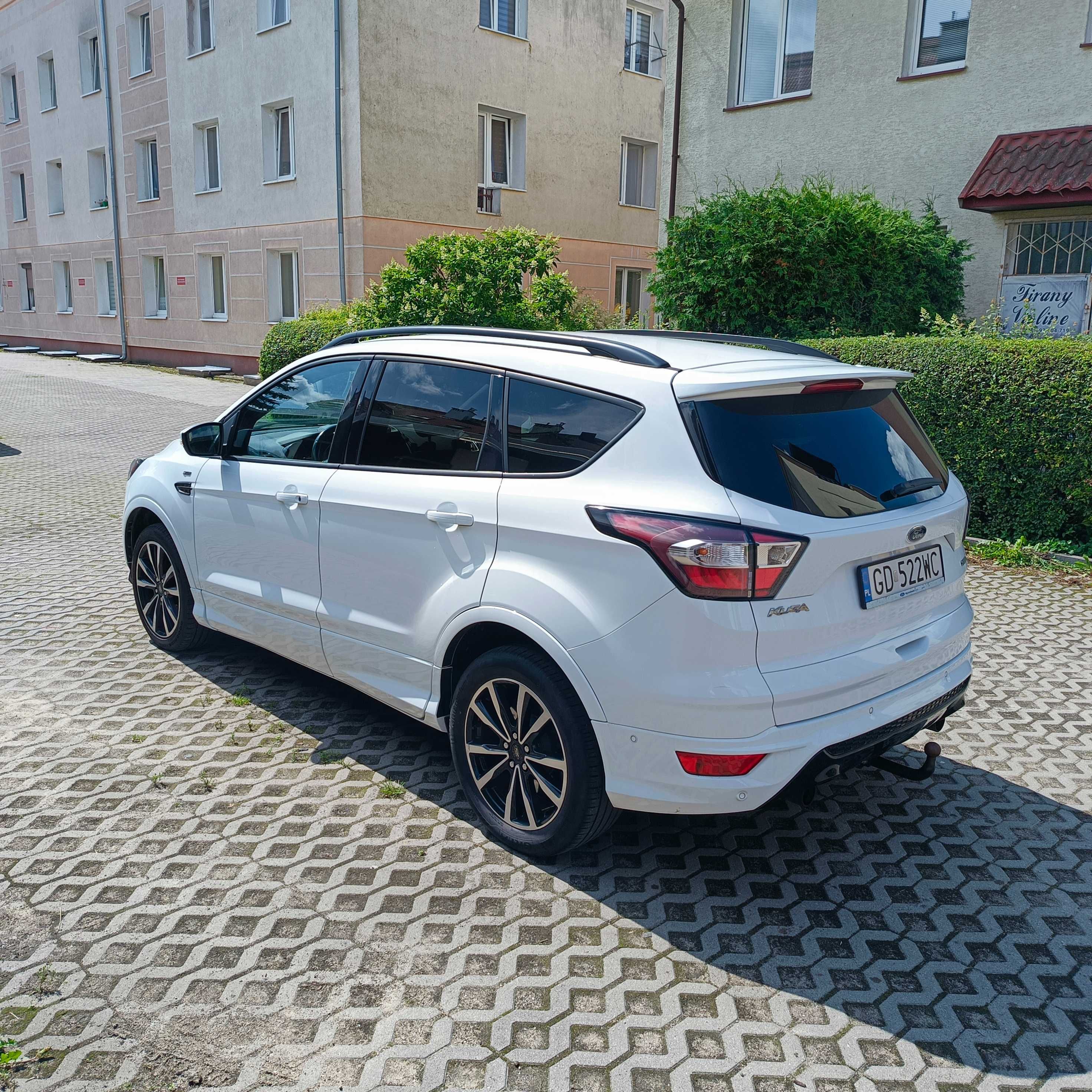 Sprzedam Forda Kuga ST - Line 2017r