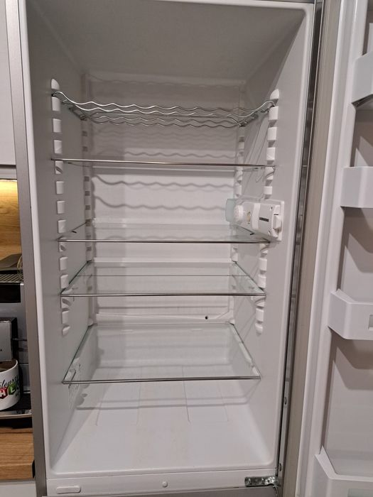 Lodówka Liebherr CUEF 3311 wymiary 180x55x63