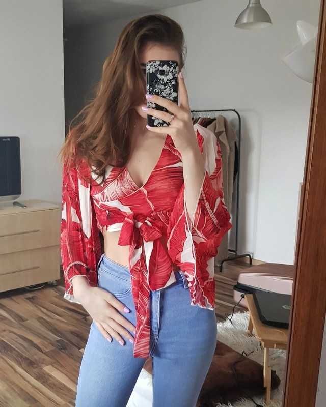 Krótki top Missguided