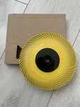 Жовтий радіальний полірувальний диск Scotch-Brite Radial Bristle 3М