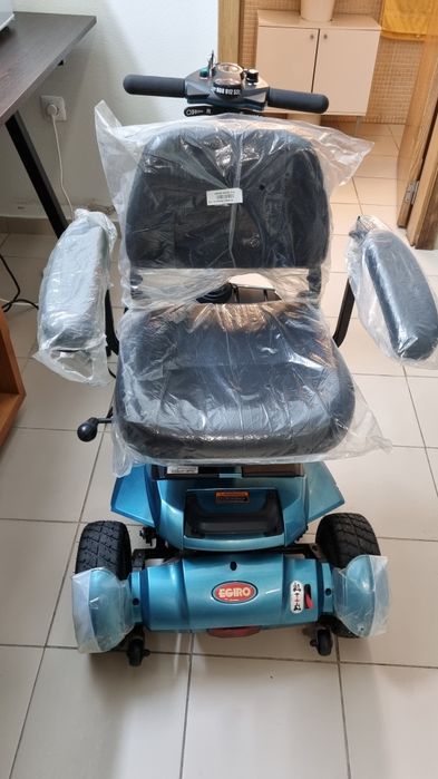 Scooter eléctrica de mobilidade reduzida, nova nunca usada!