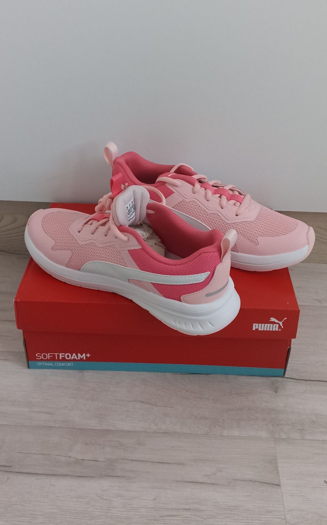 Nowe Buty do biegania PUMA damskie r.36