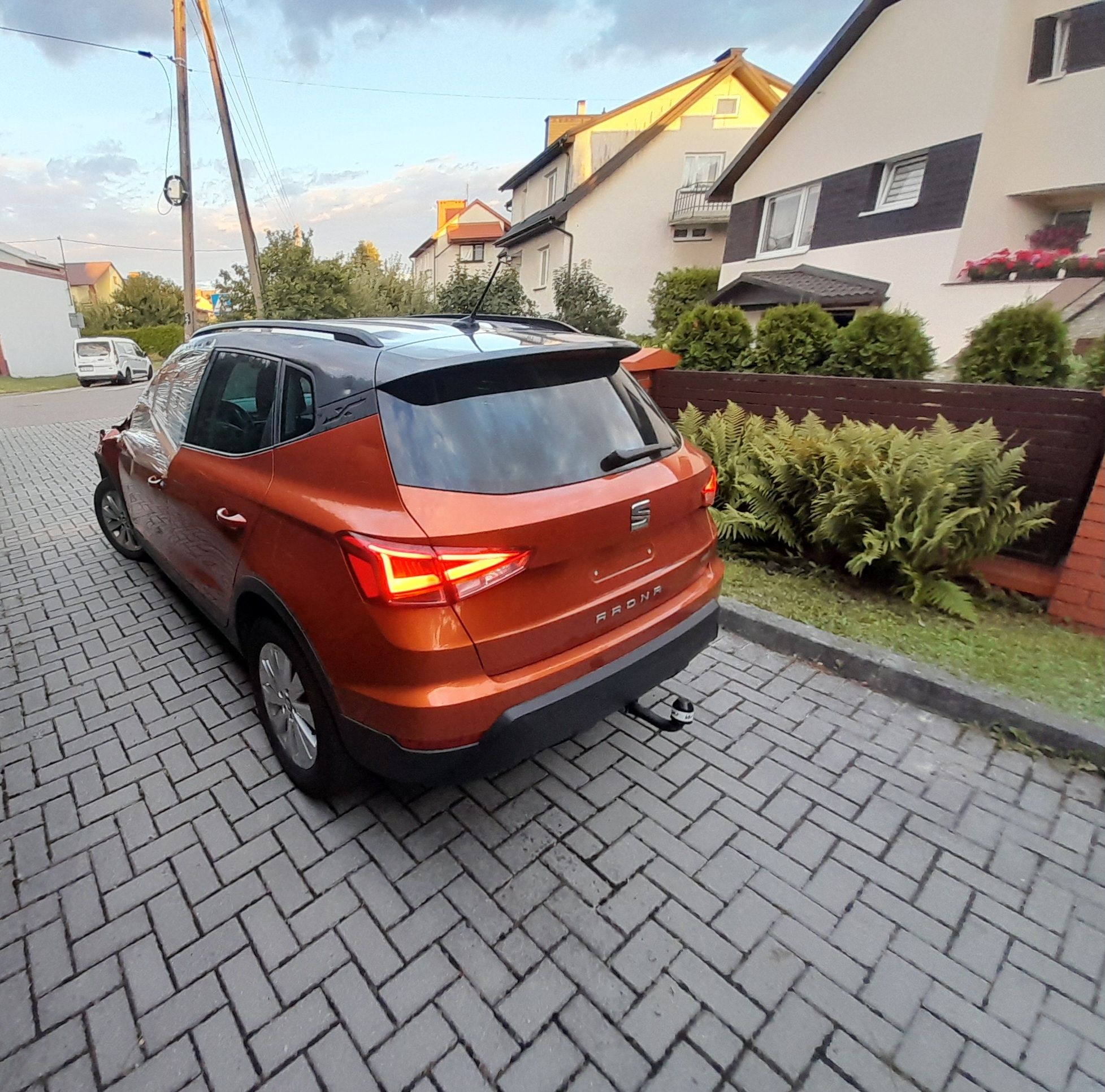 Seat Arona 1.0 TSi, 115KM/ 2018r./Lekko uszkodzony