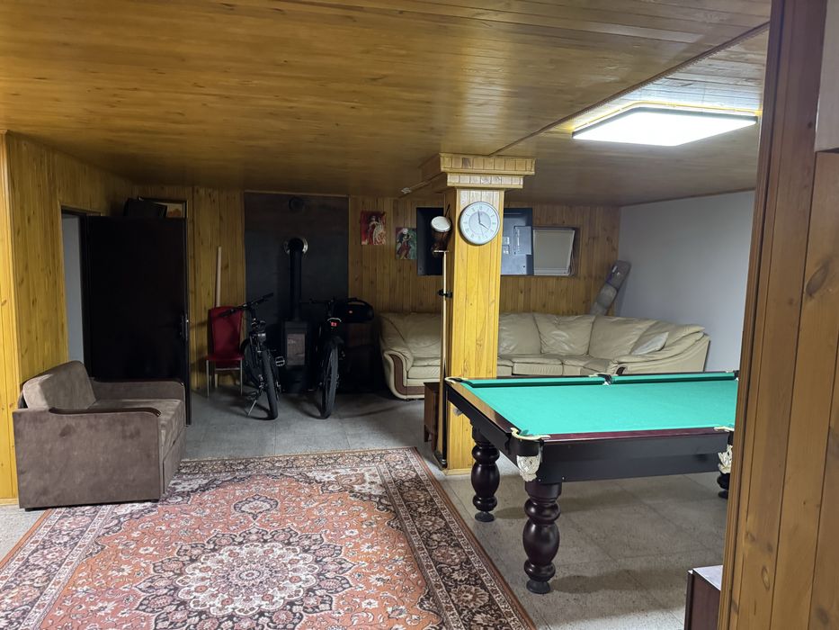 Подобова оренда будинку біля Києва, басейн, сауна, більярд, ліс