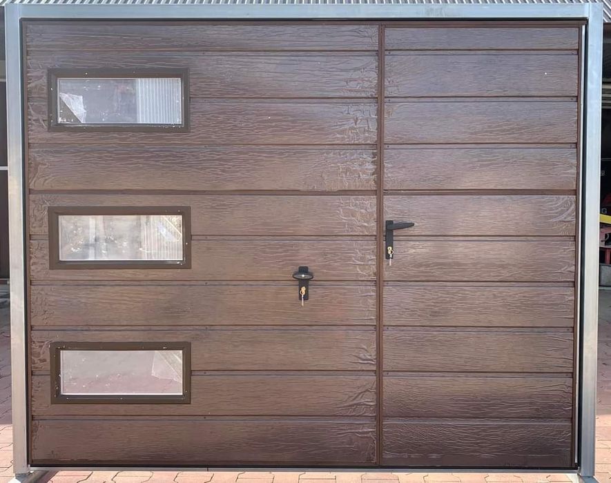 Drzwi Brama Garażowa Producent Montaż otwierane do środka