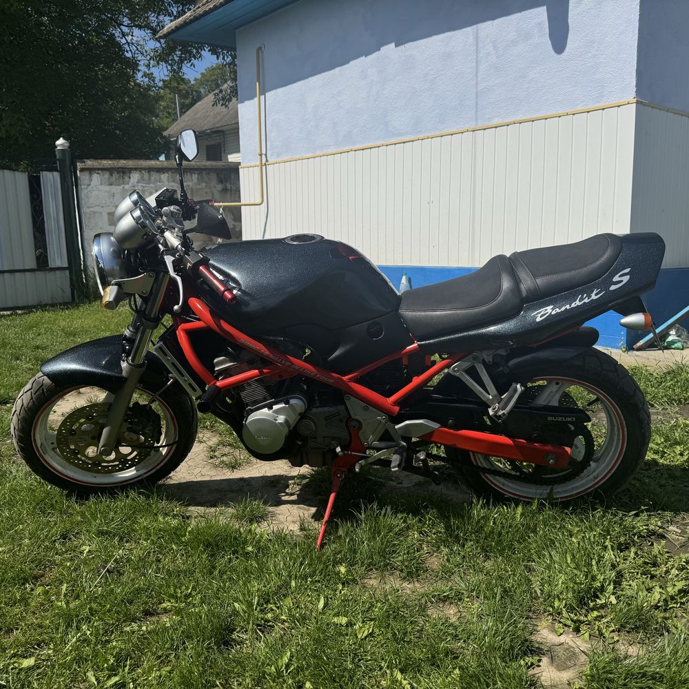 Suzuki Bandit 250