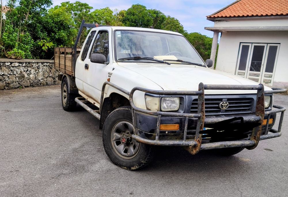 Toyota Hilux x-cab 4x4