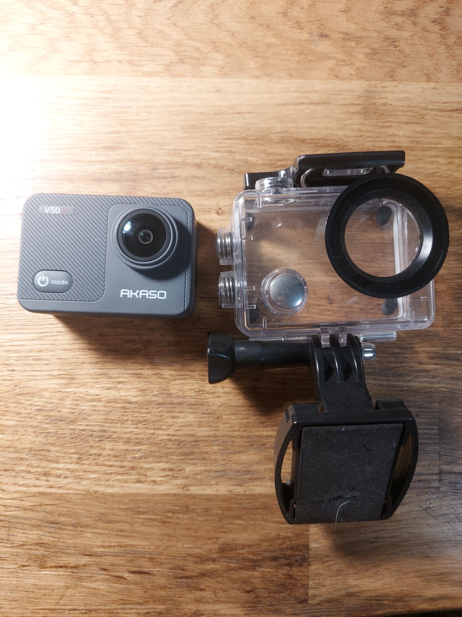 Камера Akaso v 50x комплект