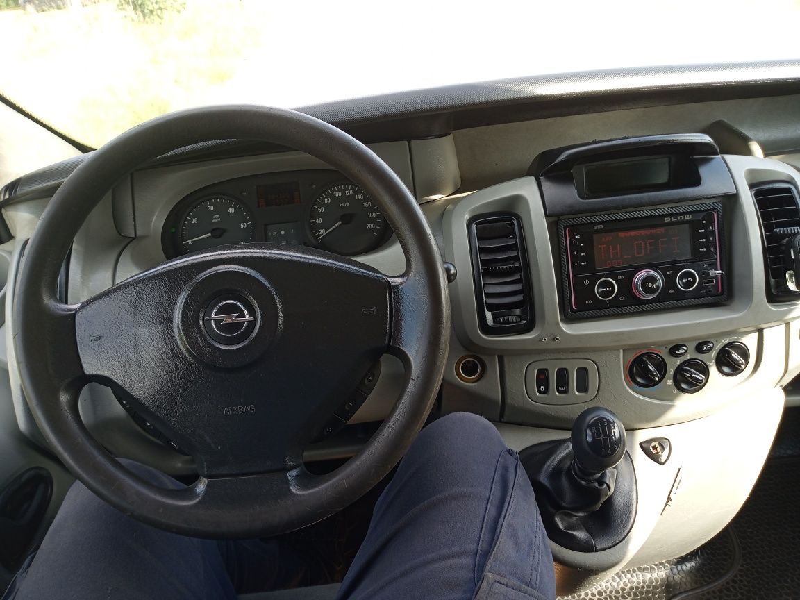 Vivaro Trafic 6 Osobowy Holenderka 1.9 dti Klima