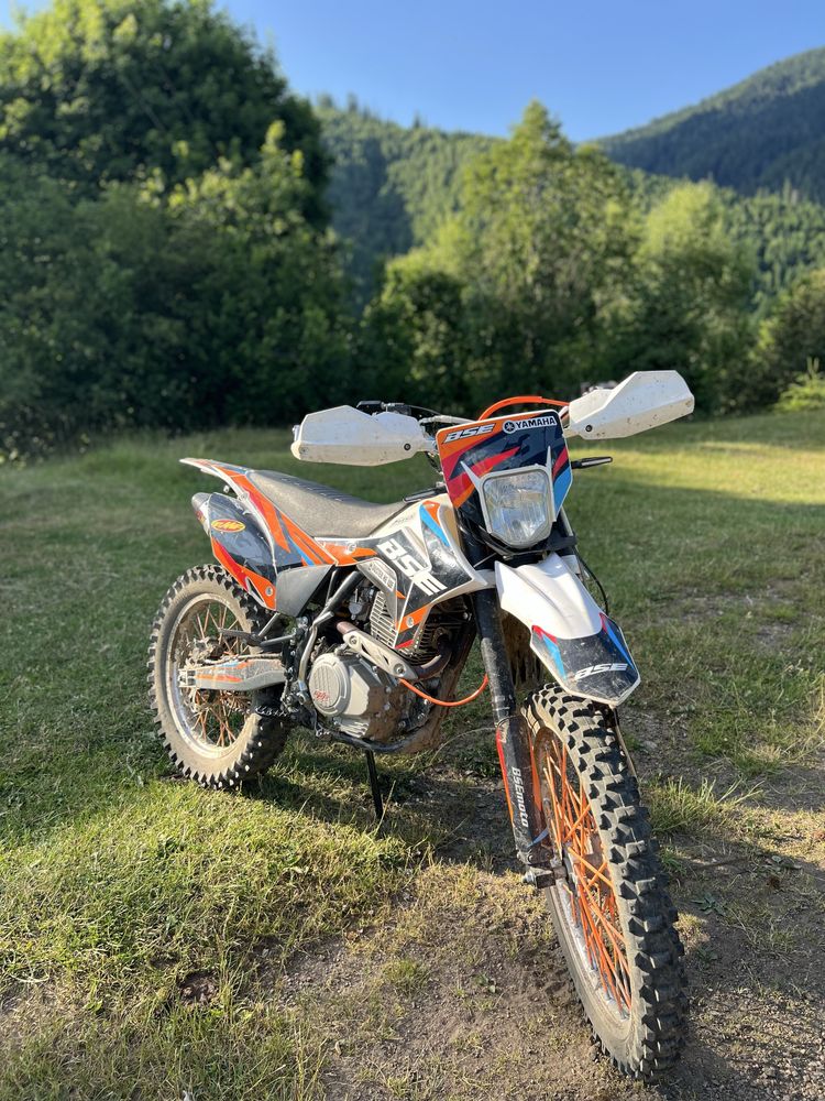 Продам BSE J3 endyro. 300