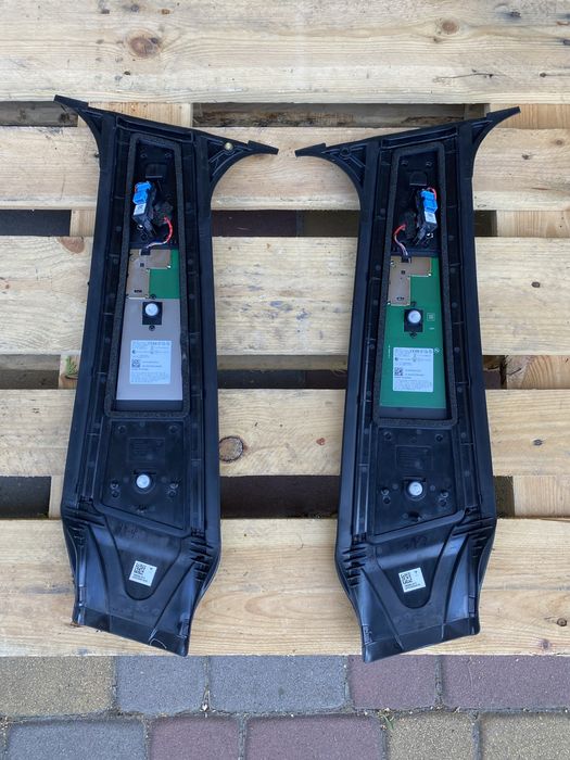 Камера стійка Model Y Tesla ліва, права