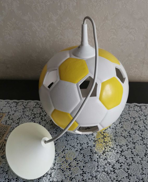 Lampa sufitowa piłka nożna Gratis Żarówka