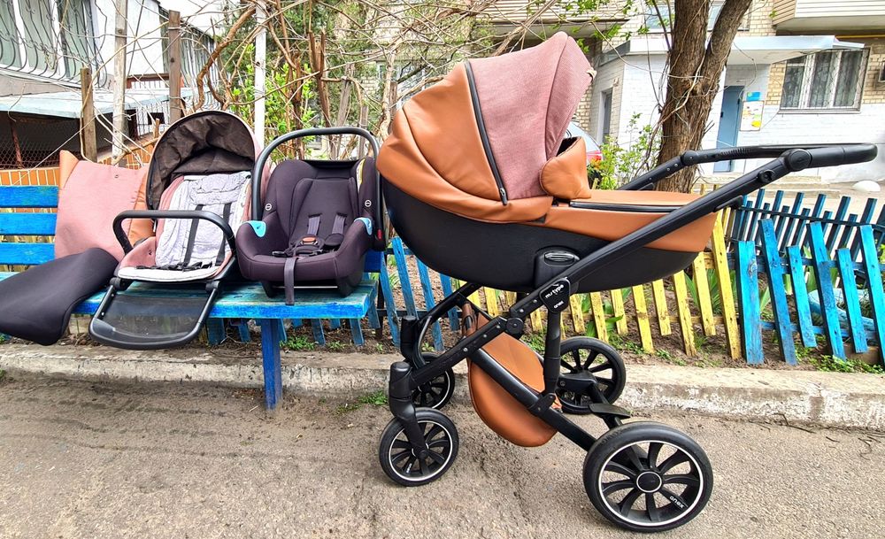 Дитяча коляска Anex M, 3 в 1, повний комплект
