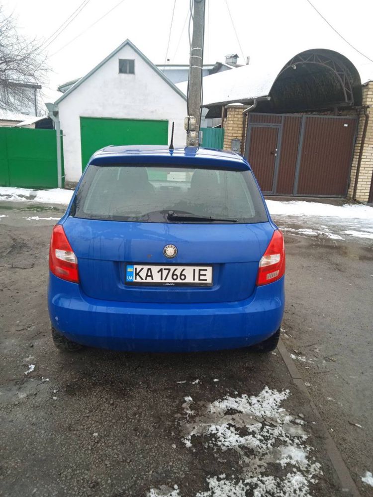 Оренда авто Skoda Fabia ( 2009 ) газ/ бензин 3000 грн