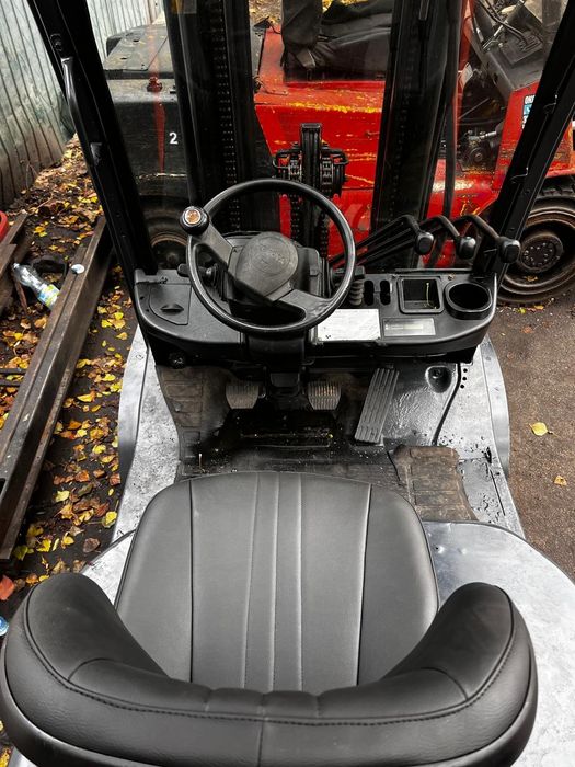 Газовий навантажувач Тойота 8FG25