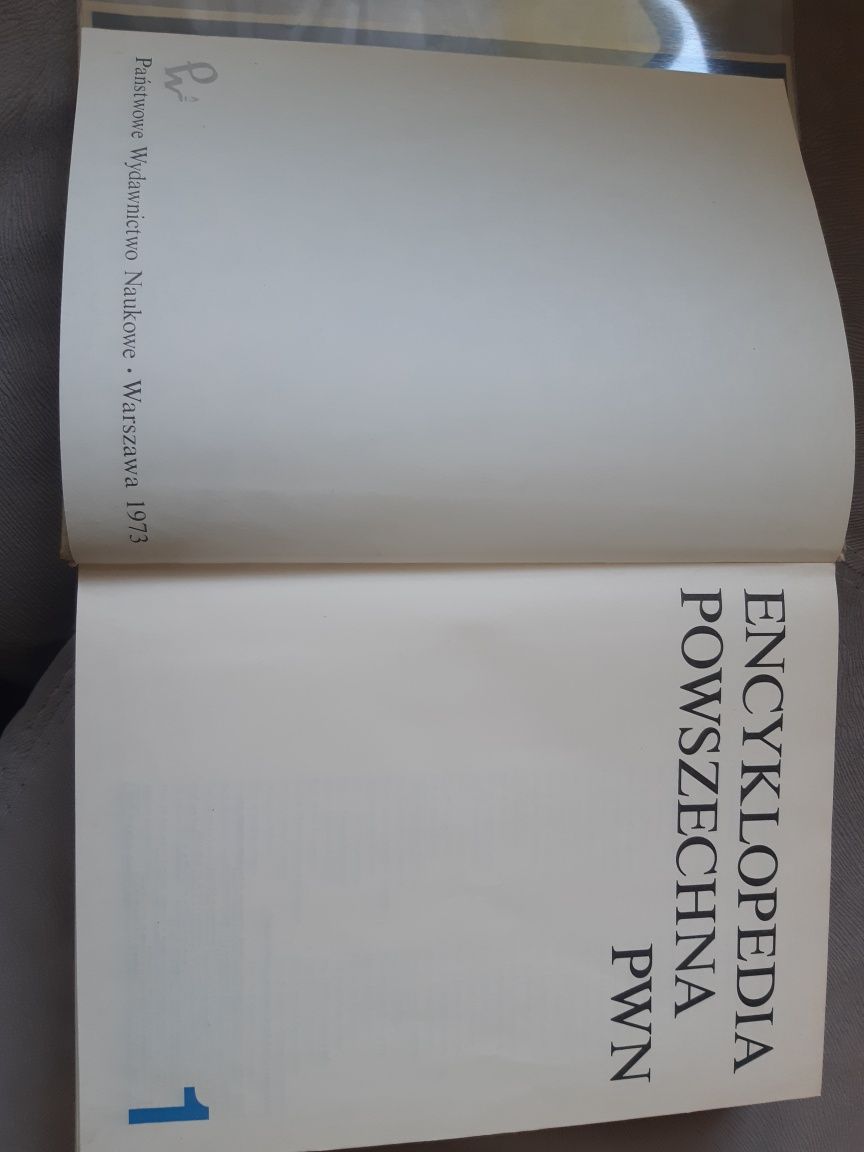 Encyklopedia Powszechna PWN 5 tomów