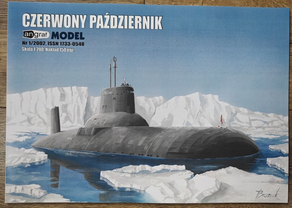 Atomowy okręt podwodny klasy TAJFUN model kartonowy 1:200 "offset"
