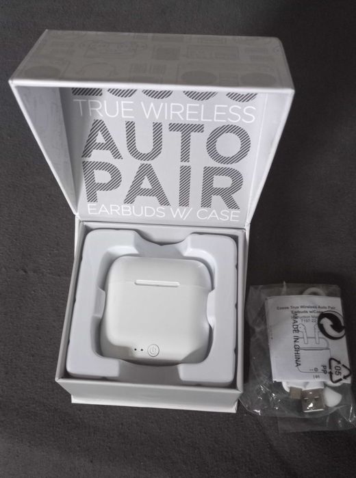 Słuchawki Leeds Essos bluetooth douszne bezprzewodowe nowe