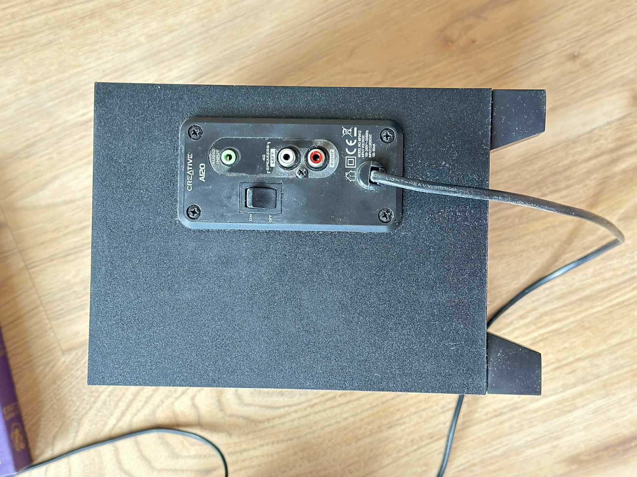Creative A120 2.1, Subwoofer i 2 małe głośniki, do komputera, domu