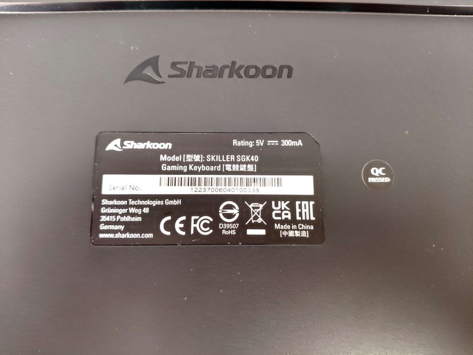 Klawiatura Sharkoon Skiller SGK40 RGB mechaniczna czarna QWERTZ