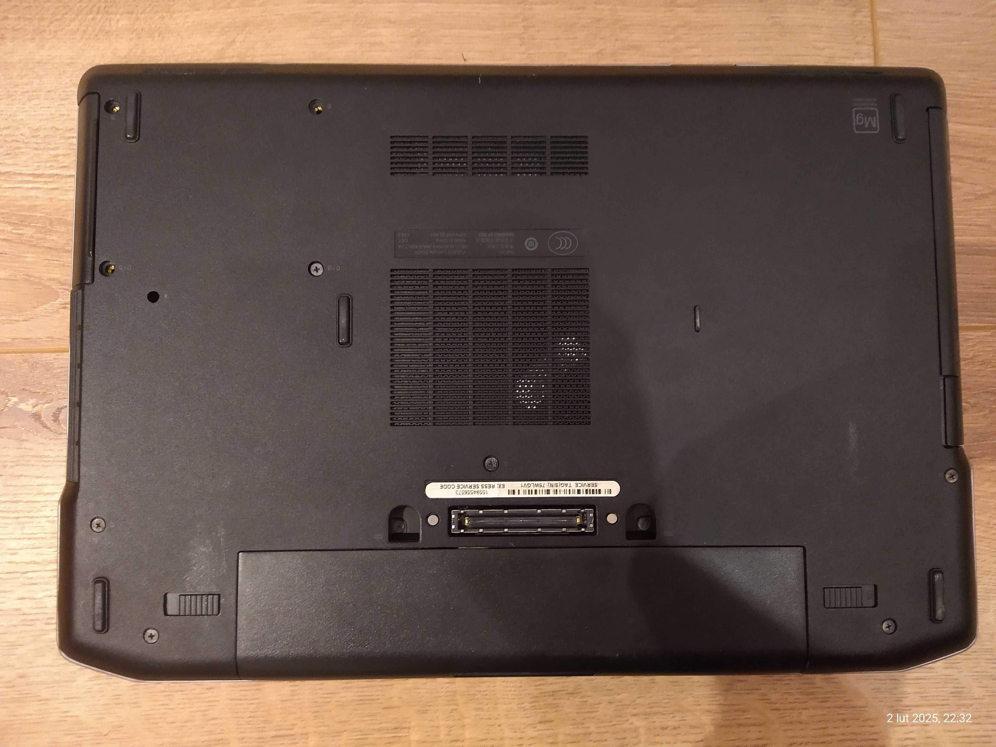 Laptop Dell Latitude E6420 procesor I5 8GB RAM podświetlana klawiatura