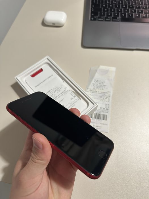 Iphone se 2 (2020) produkt red