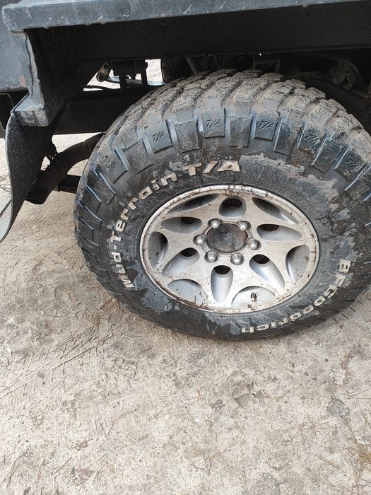 Продам чудовий mitsubishi l200