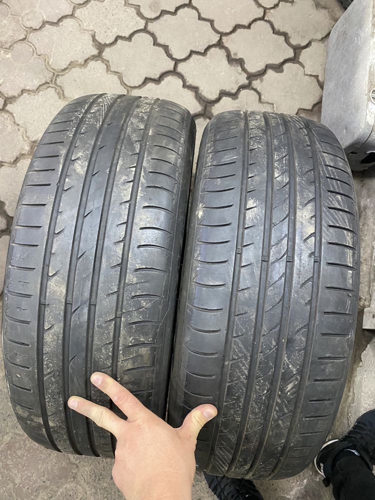 235 55 R19  Hankook