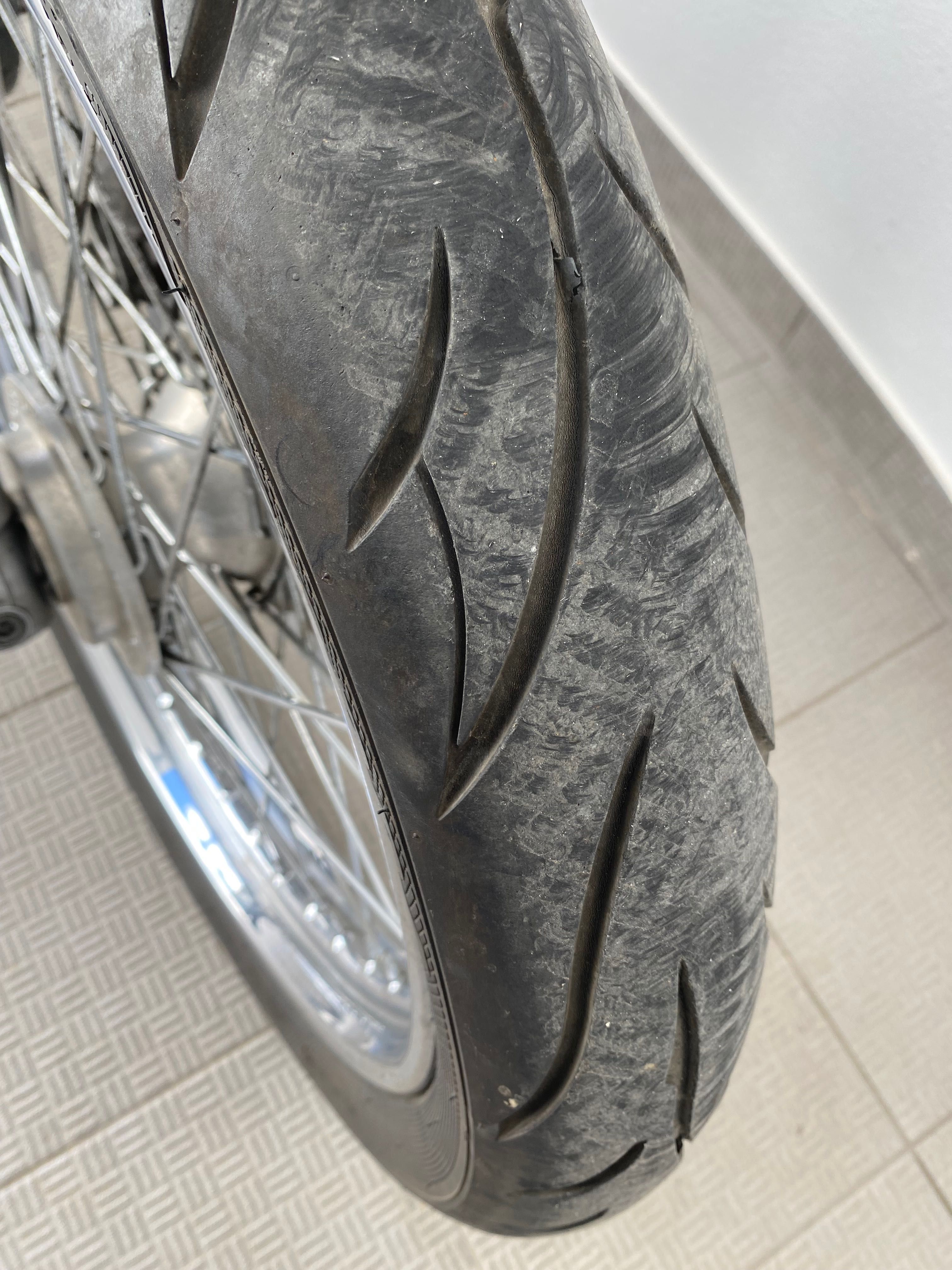 Harley Davidson Sportster 883 (look 72) 2005